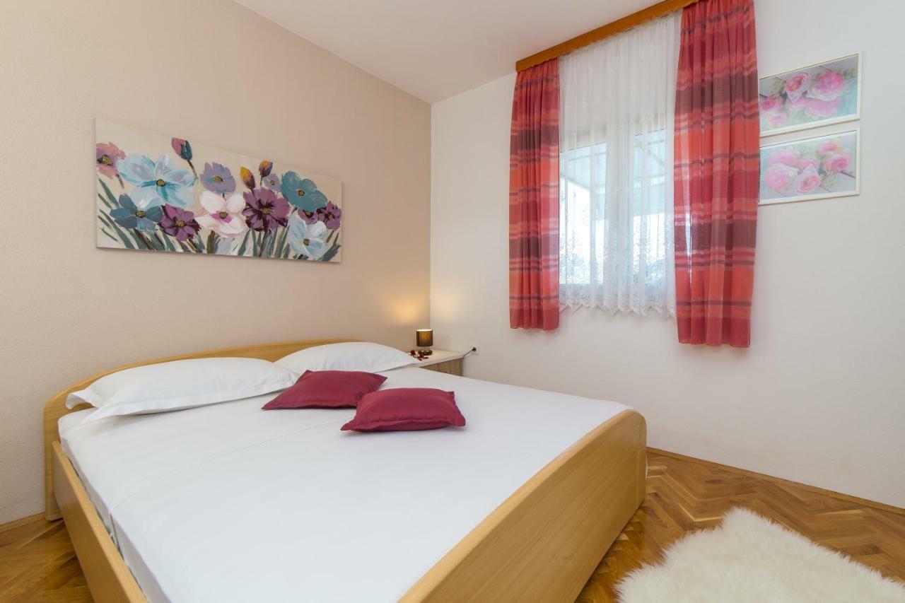 Guest House Pelja Plano Zewnętrze zdjęcie