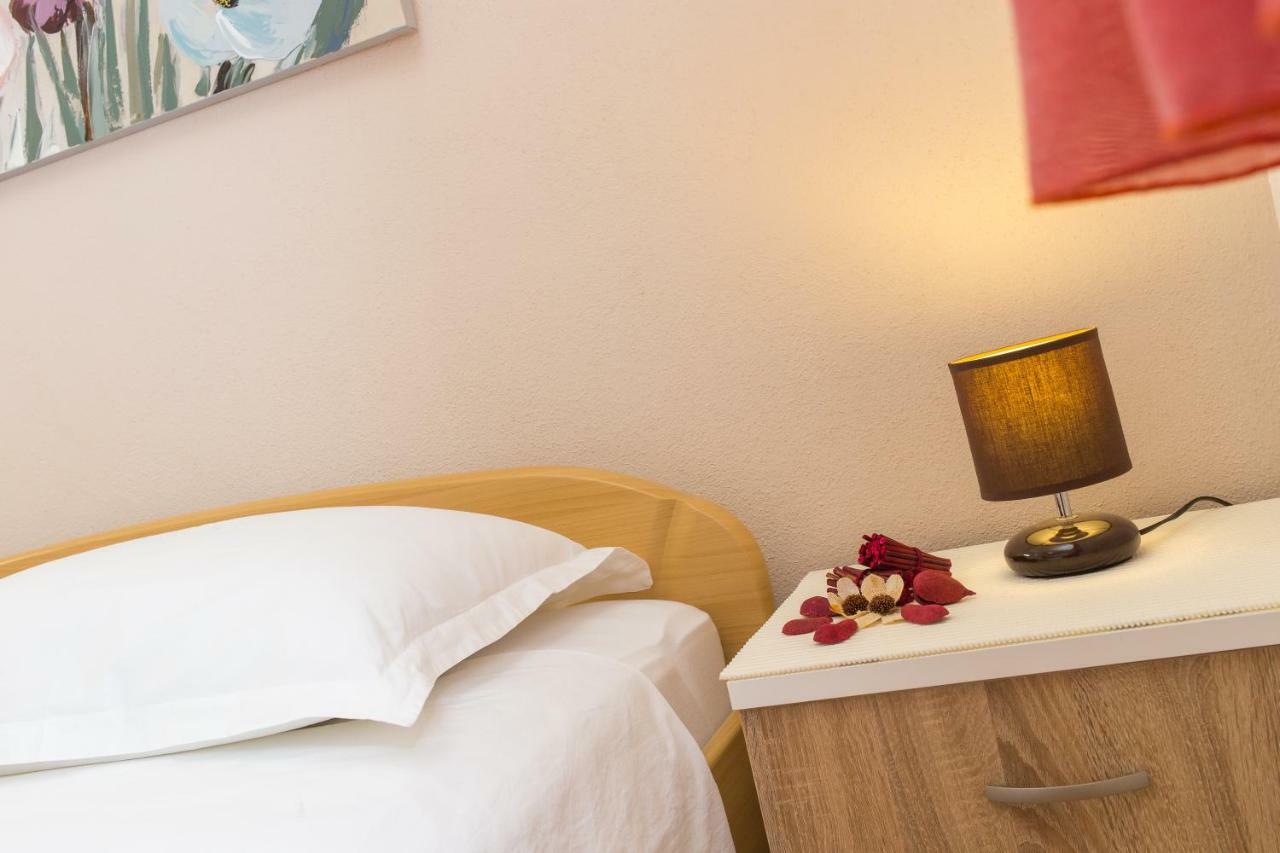 Guest House Pelja Plano Zewnętrze zdjęcie