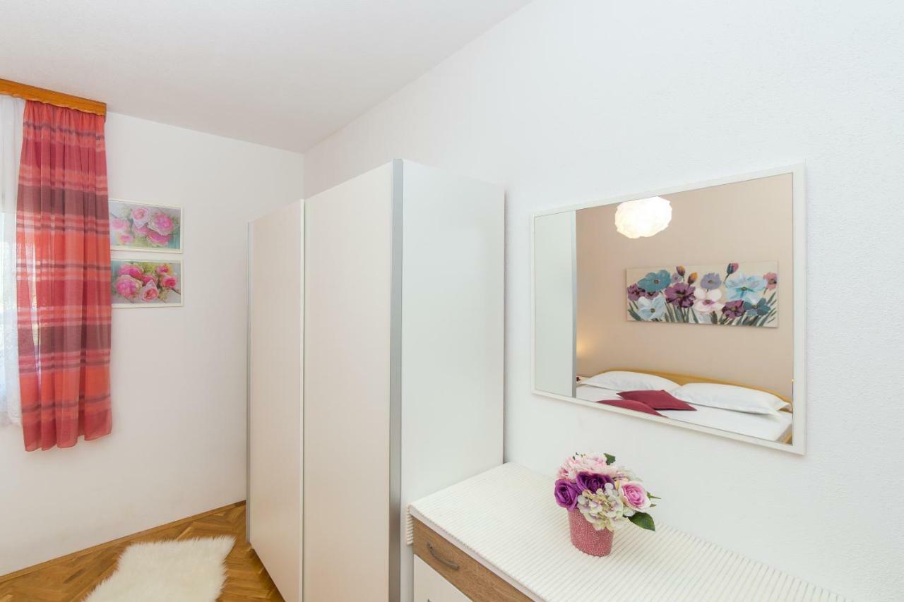 Guest House Pelja Plano Zewnętrze zdjęcie