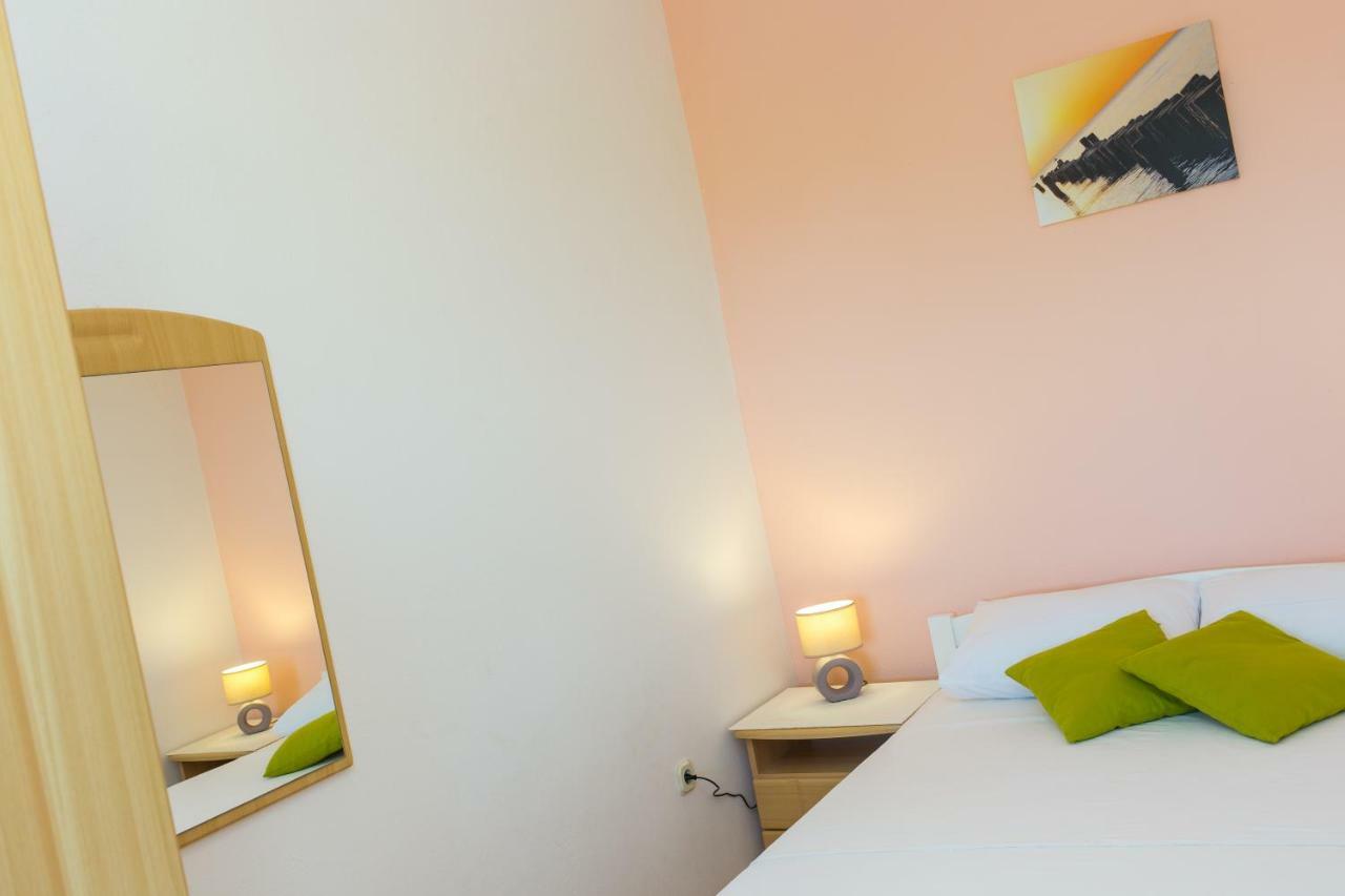 Guest House Pelja Plano Zewnętrze zdjęcie