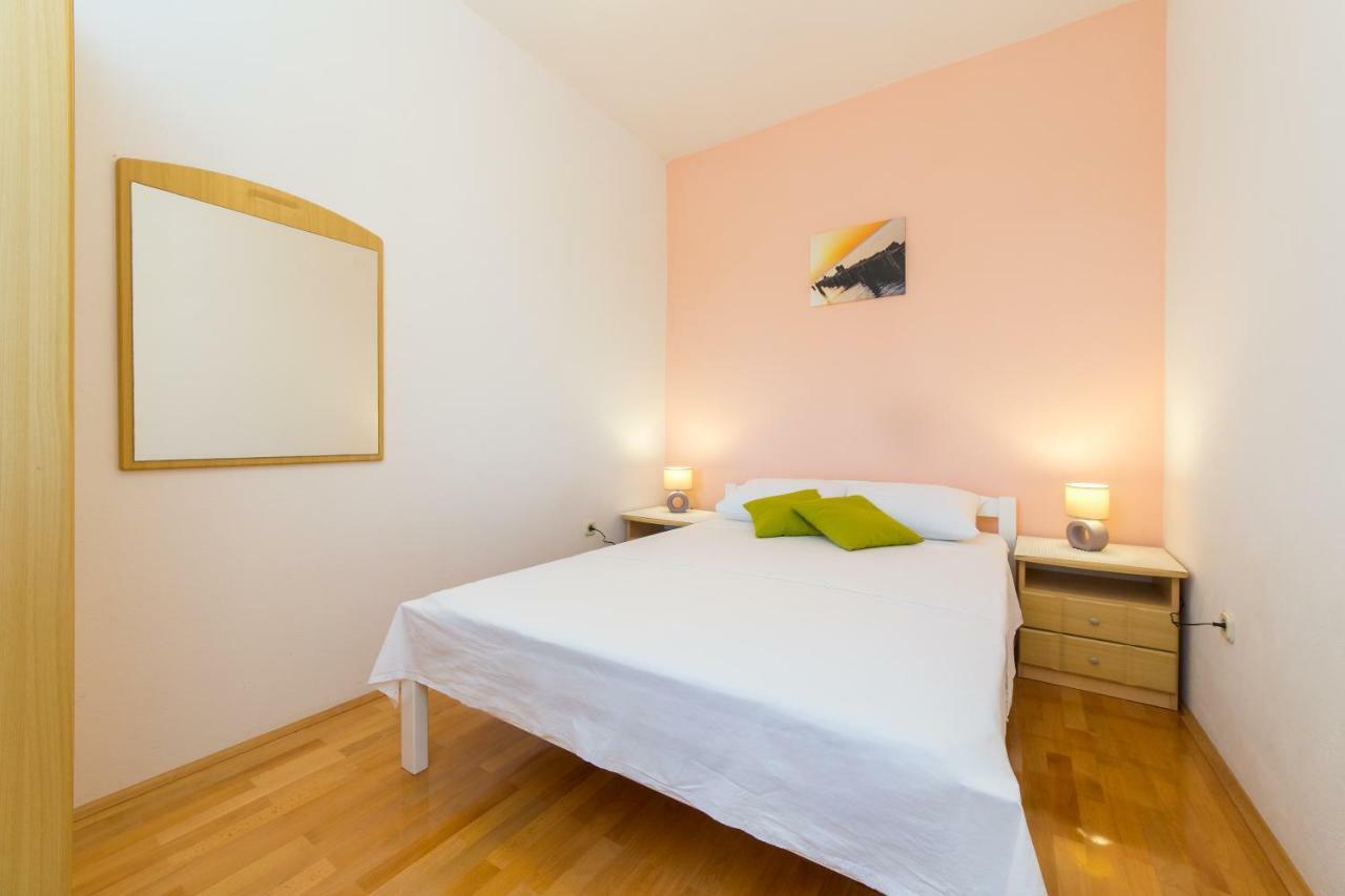 Guest House Pelja Plano Zewnętrze zdjęcie